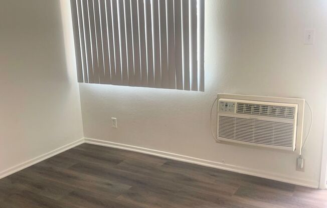 1bd/1ba in Panorama City
