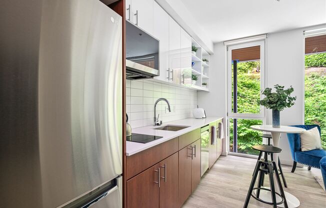 Studio, 1 bath, 303 sqft, $1,149, Unit 213-MFTE
