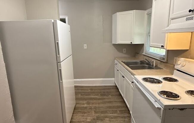 4 Bed 1 Bath in Atlanta!