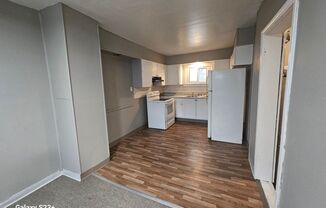 2 beds, 1 bath, $900