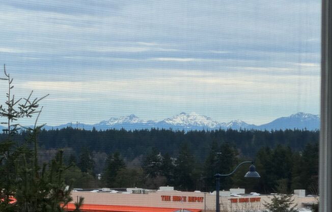 CLICK "REQUEST A TOUR" NOW!