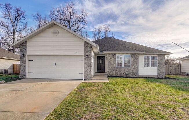 3 Bedroom 2 Bathroom home in desirable Rogersville neighborhood!