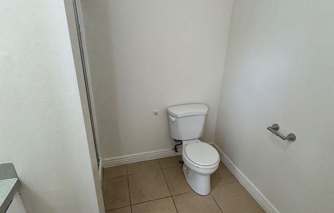 2 beds, 2 baths, 1,112 sqft, $1,245, Unit Unit 25