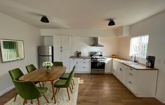 3 beds, 2 baths, 981 sqft, $2,550, Unit Unit 6