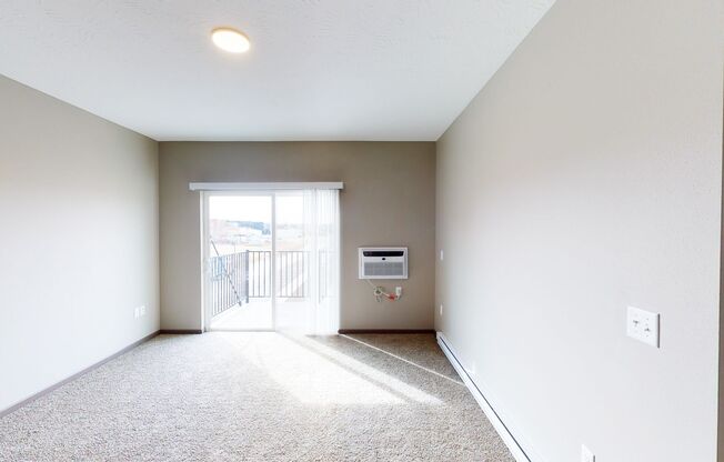 2 beds, 1 bath, 914 sqft, $1,030, Unit 321-2201