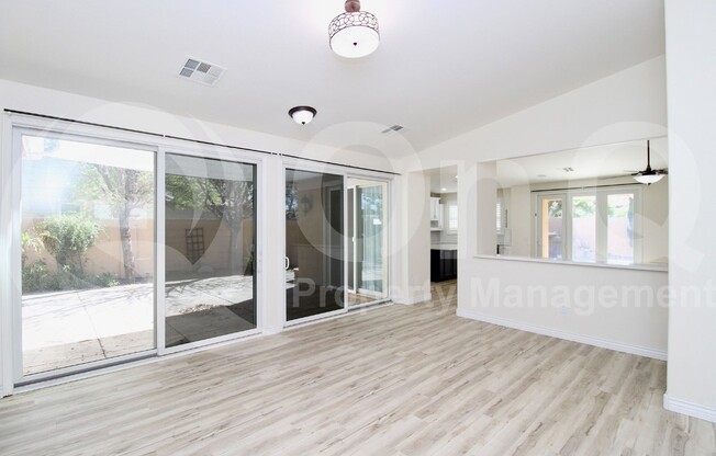 2451 E HONEYSUCKLE PL