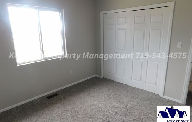 3 beds, 2 baths, $1,650, Unit 862 S. Bellflower Drive