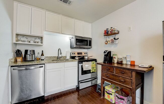 Greene 3256 - Back House