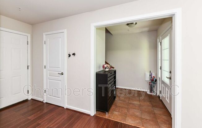 3125 BLUE BARN WAY