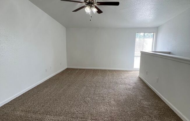 1 bed, 1.5 baths, 776 sqft, $975, Unit 19-604