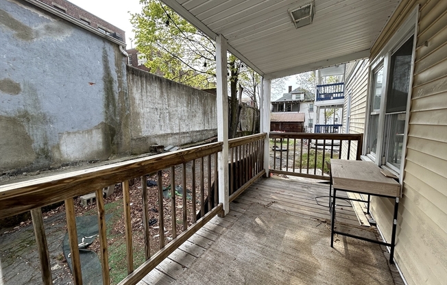 9 RADNOR RD