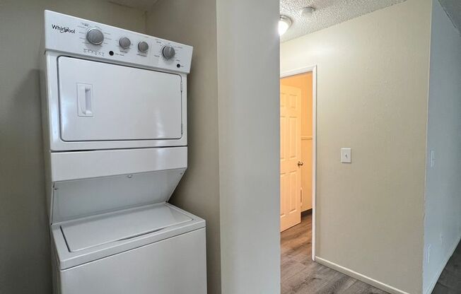 1 bed, 1 bath, 750 sqft, $1,200, Unit 29