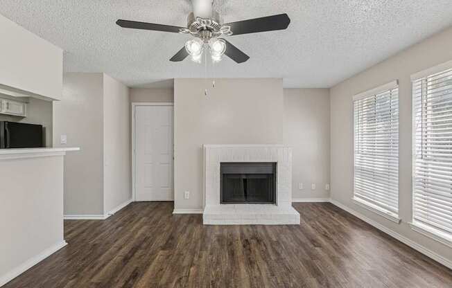 Camino del Sol in Dallas TX Seville Living Room