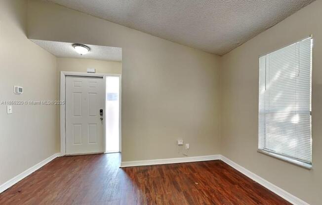 2431 SW 87 TERRACE