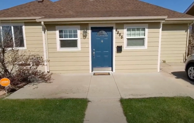 Spacious 6-Bedroom Home in Desirable Rocky Mountain Lake/Berkeley/Regis Area