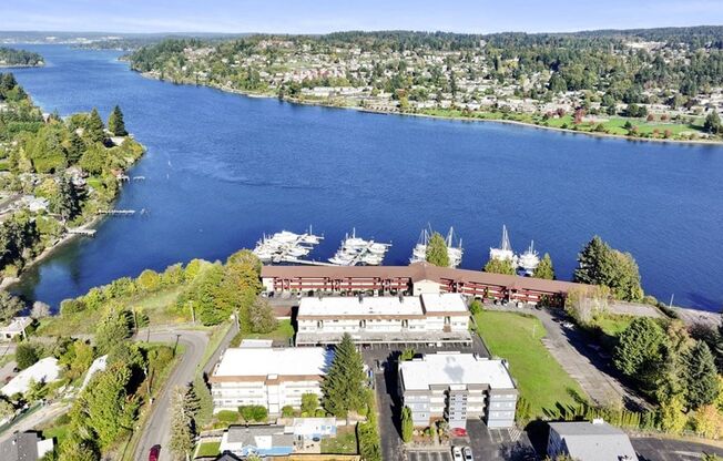 Sea Brim - Spacious 2 Bedroom, 2 Bathroom Homes in Bremerton, WA