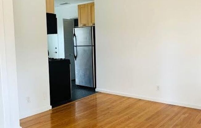 1 bed, 1 bath, $2,695, Unit 1154