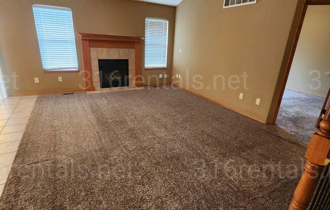 $1,650 - 3 bedroom / 3 bathroom - Single Family Home