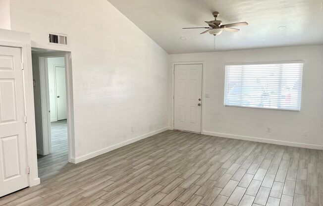 2 beds, 1 bath, 768 sqft, $1,295