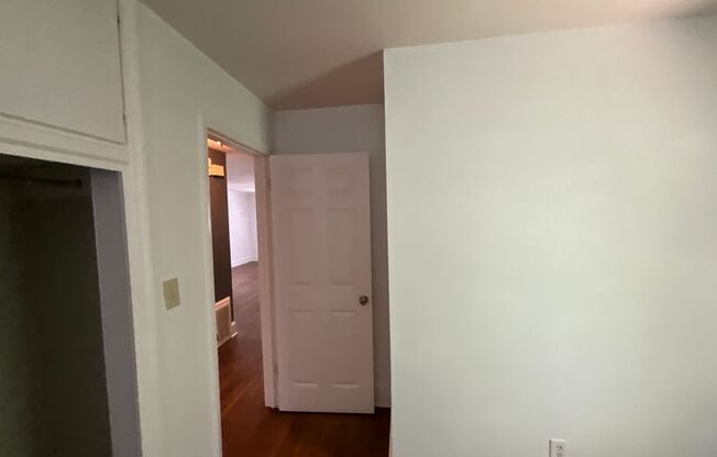 3 beds, 1 bath, $1,695