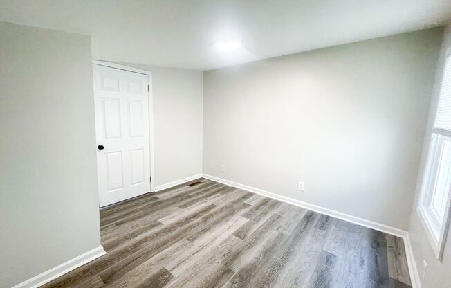 3 beds, 1 bath, $1,150