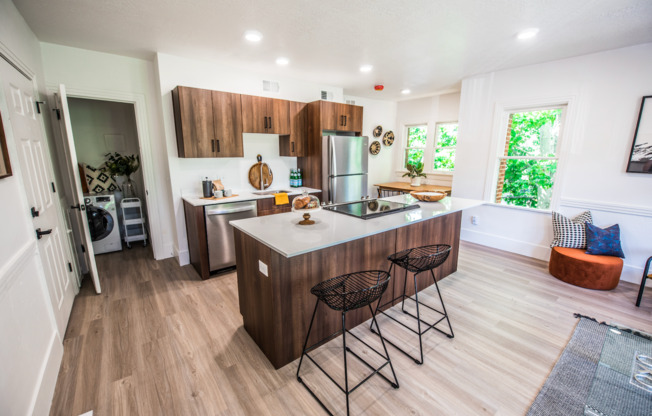 Council Crest Apartments