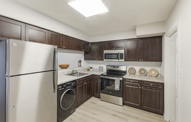 121 DANUBE AVE