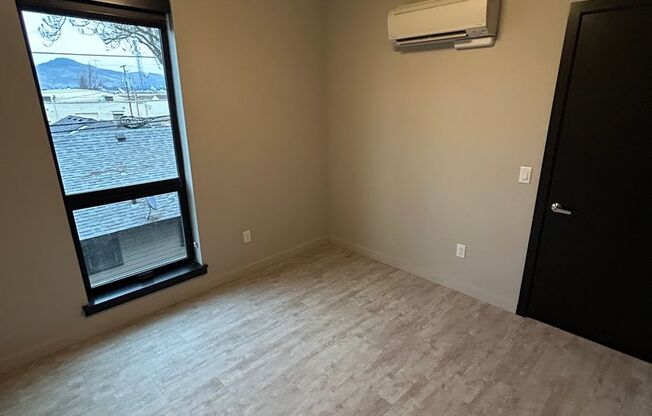 2 beds, 1 bath, 562 sqft, $1,575, Unit 308