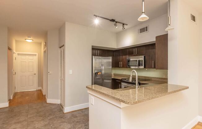 1 bed, 1 bath, 746 sqft, $1,190