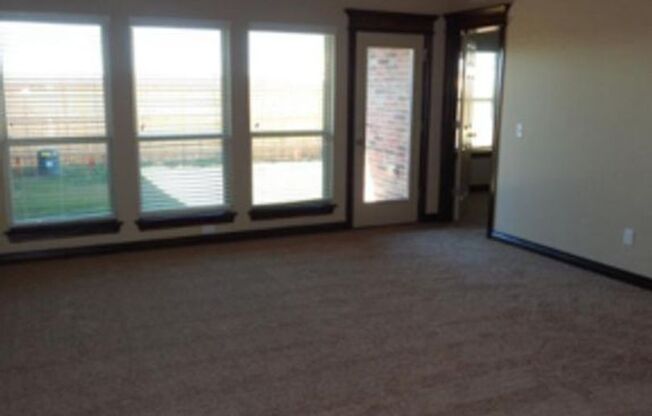 3 beds, 2 baths, $1,495