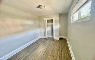 1 bed, 1 bath, 700 sqft, $650, Unit 2