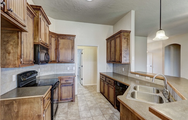 3 beds, 2 baths, $2,035