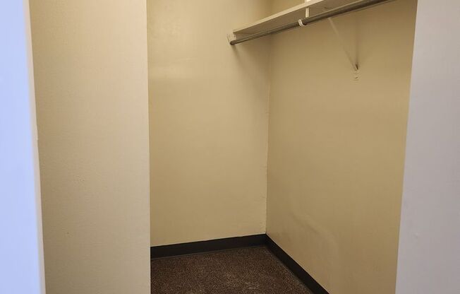 2 beds, 2 baths, 1,180 sqft, $1,965, Unit WI170H4