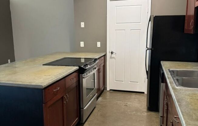 1 bed, 1 bath, 1,150 sqft, $850, Unit 506