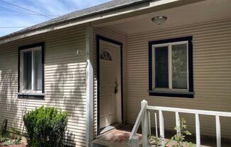 Nice 1 Bedroom 1 Bath Duplex