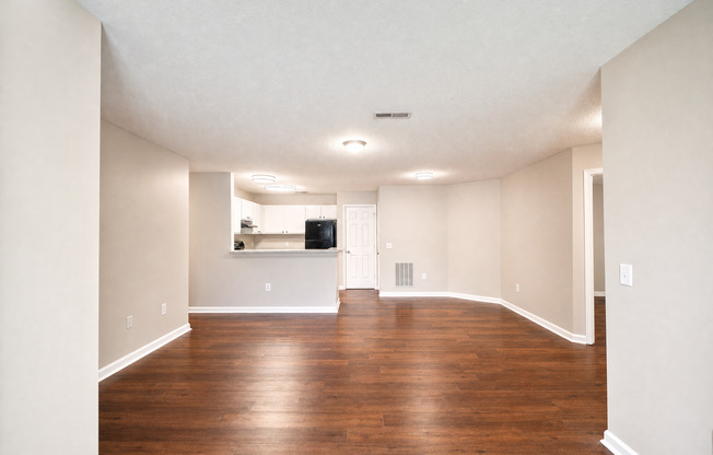 3 beds, 2 baths, 1,151 sqft, $1,095, Unit 208