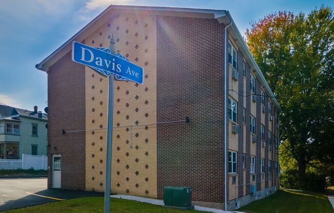 21 Davis Avenue