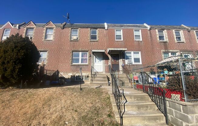 6746 Oakland St.