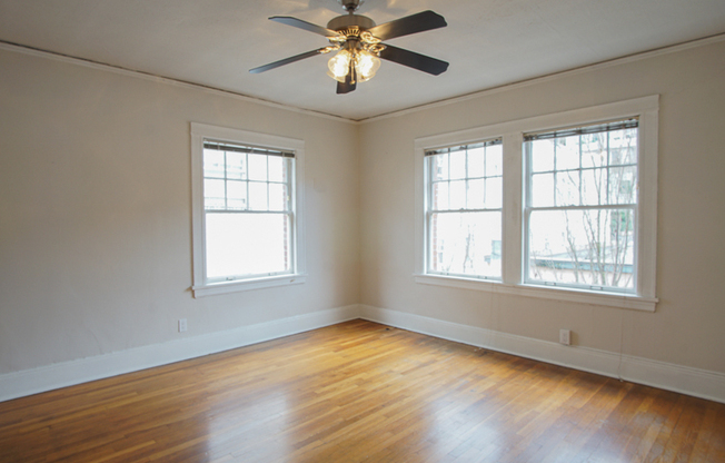 Apps are on Us! Top Floor Light & Bright Studio Ready Mid-October!