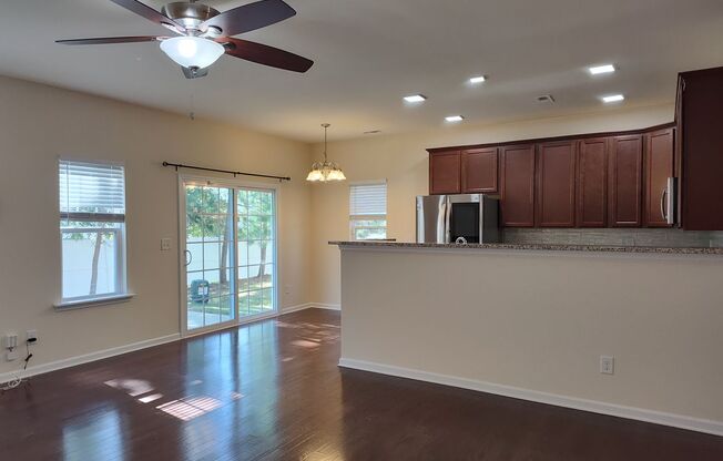 2 beds, 2.5 baths, $2,000