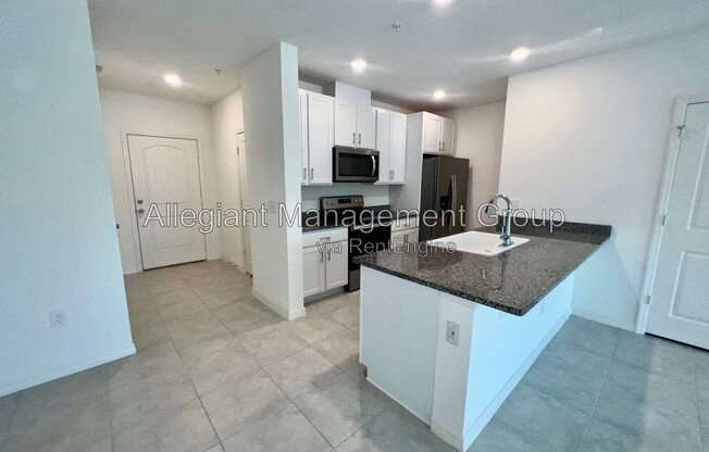 3805 HAMPTON CHASE LN