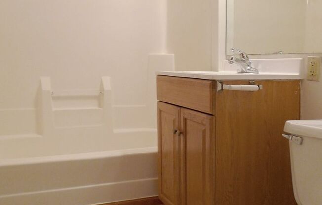 1 bed, 1 bath, 410 sqft, $1,195, Unit 16 - 104