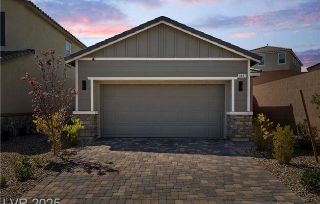 Single Story 3 bedroom, 2 bath home in the heart of Inspirada