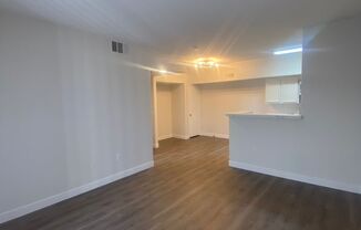1 bed, 1 bath, $1,300, Unit 2058