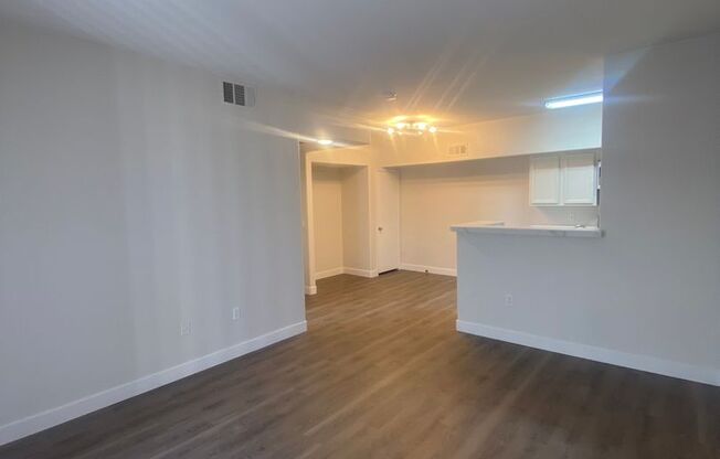 1 bed, 1 bath, $1,400, Unit 2058