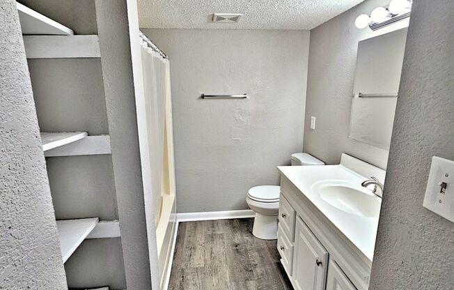 3 beds, 2.5 baths, 1,403 sqft, $1,295, Unit 10F