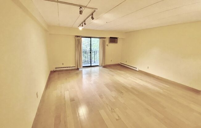 Modern 2-bed, 1.5-bath condo on the 4th floor of The Amory House