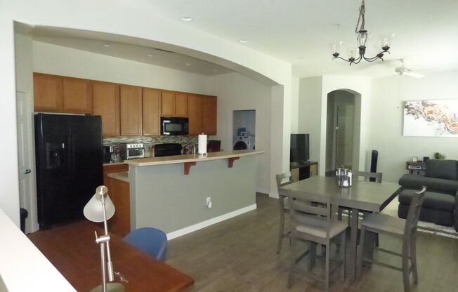 2 beds, 2 baths, $1,895