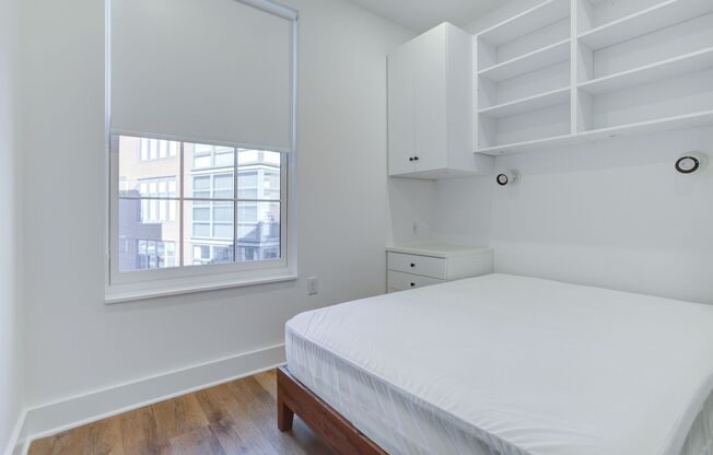 1 bed, 1 bath, 110 sqft, $1,490