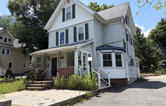 153 WALNUT ST